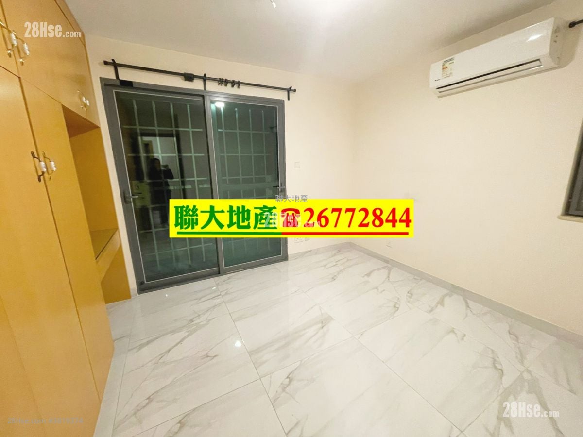 Village Rental 3 Bedrooms , 1 Bathroom 630 ft²