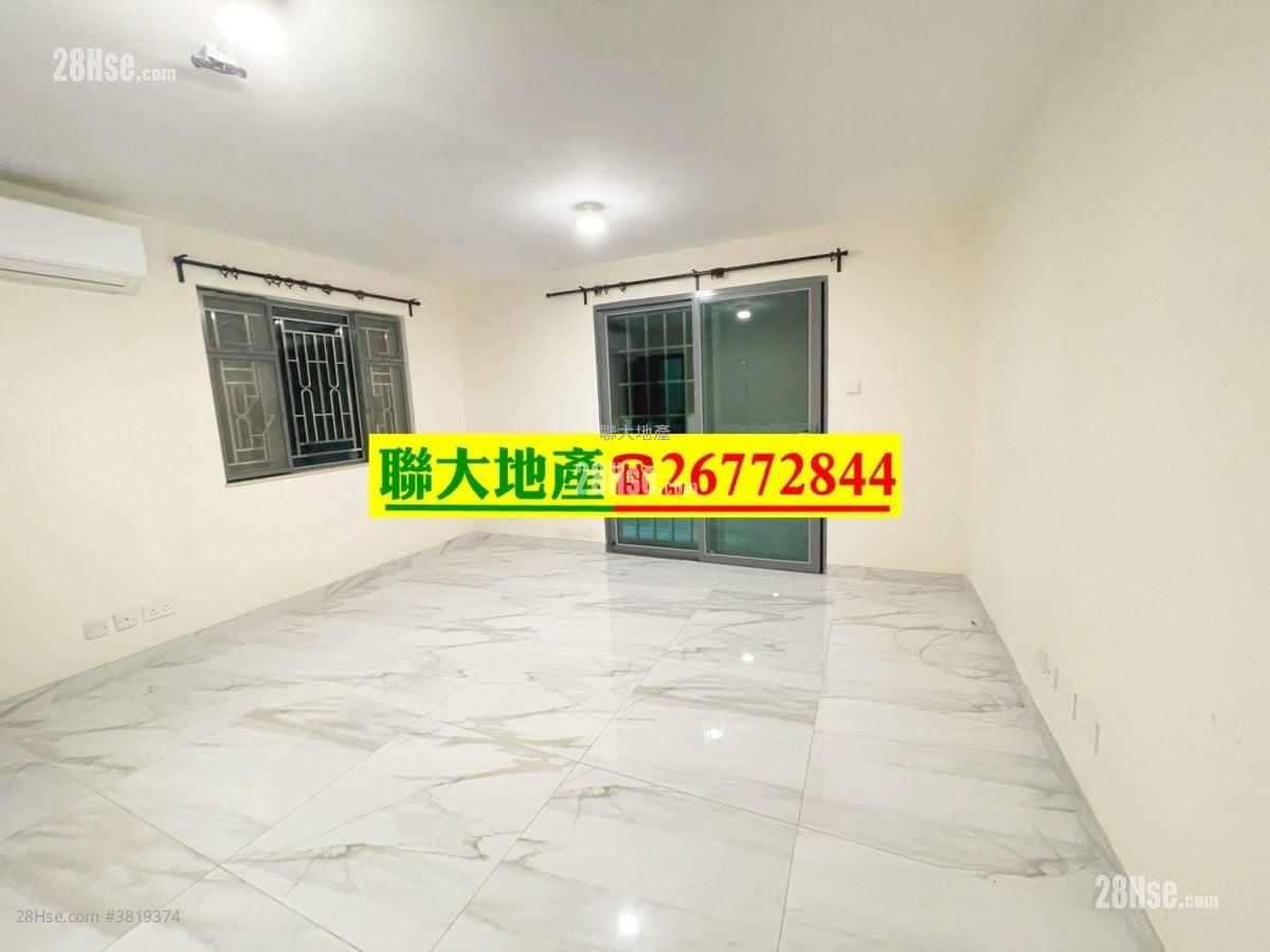 Village Rental 3 Bedrooms , 1 Bathroom 630 ft²