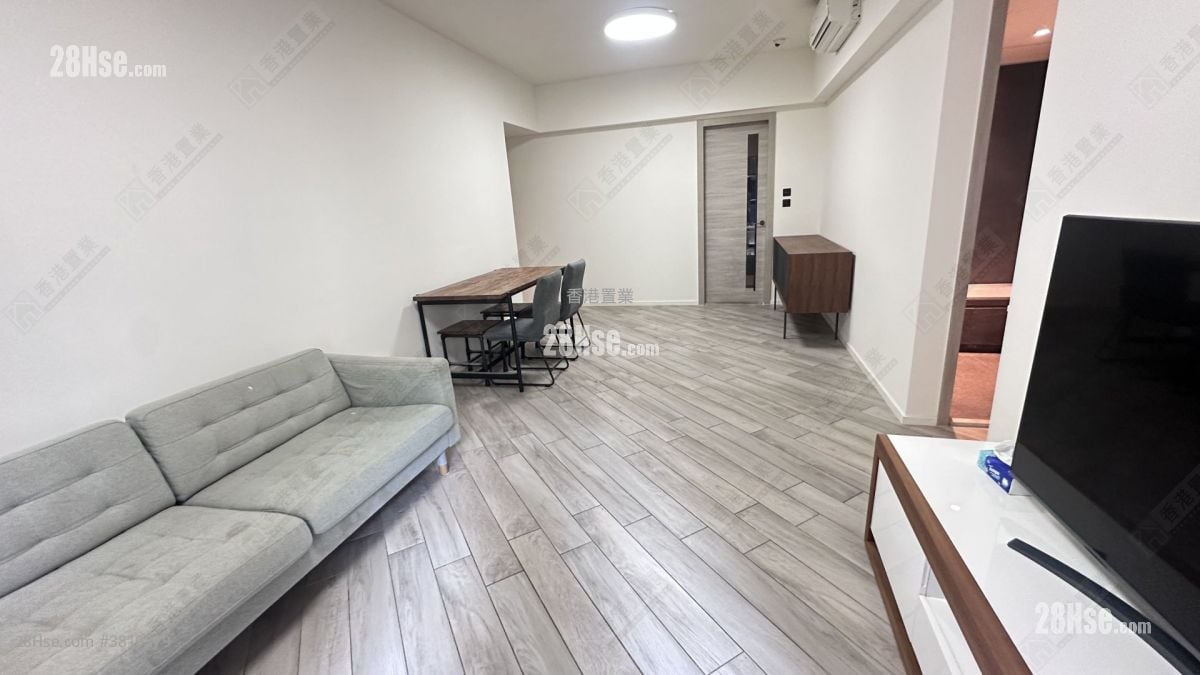 Fleur Pavilia Rental 4 Bedrooms , 3 Bathrooms 877 ft²