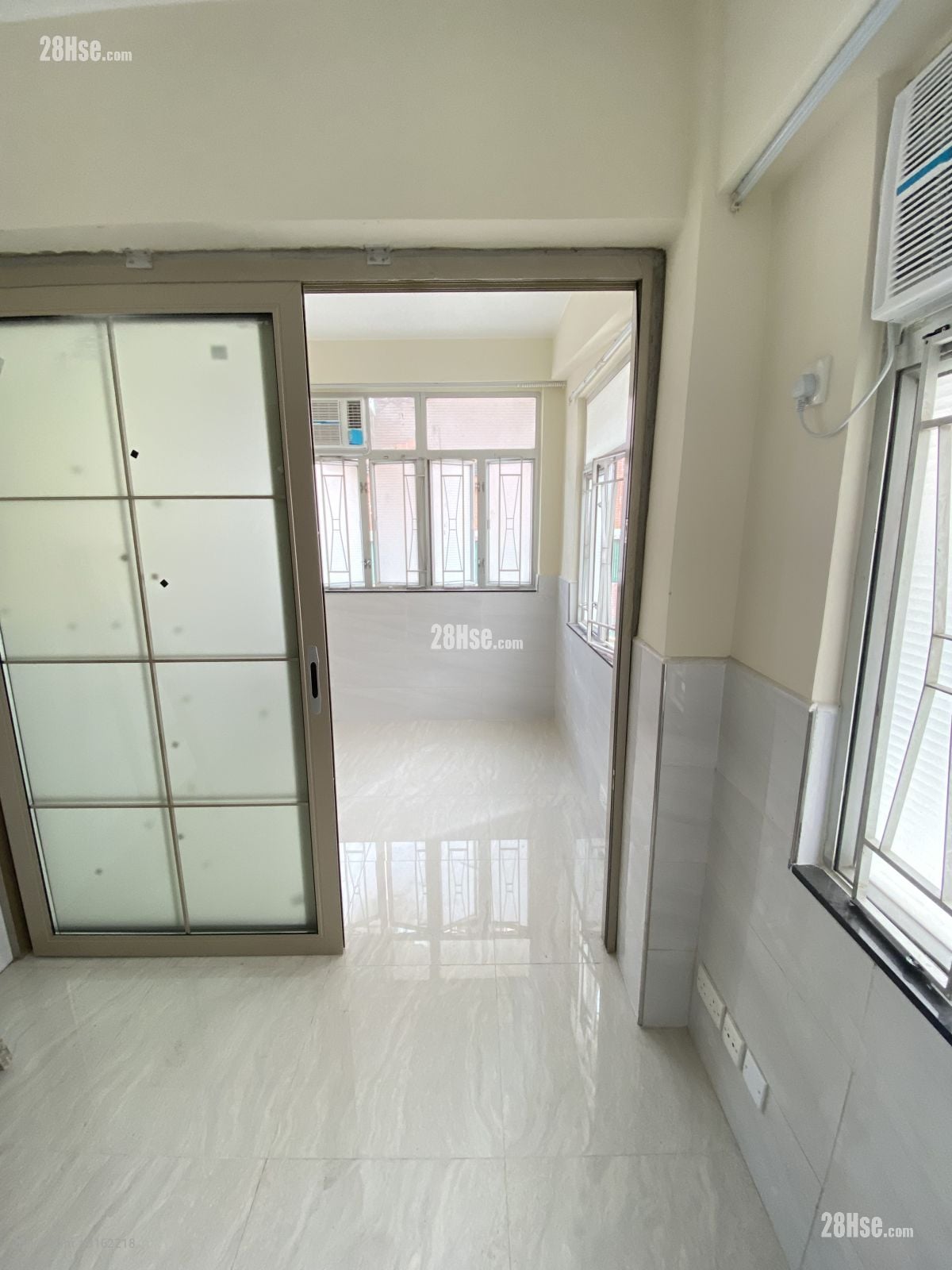 Man Yue Building Rental 1 Bedroom , 1 Bathroom 220 ft²