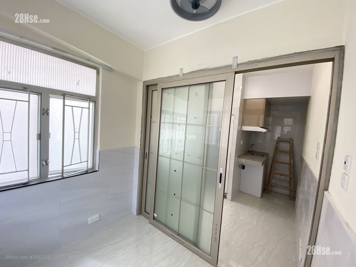Man Yue Building Rental 1 Bedroom , 1 Bathroom 220 ft²