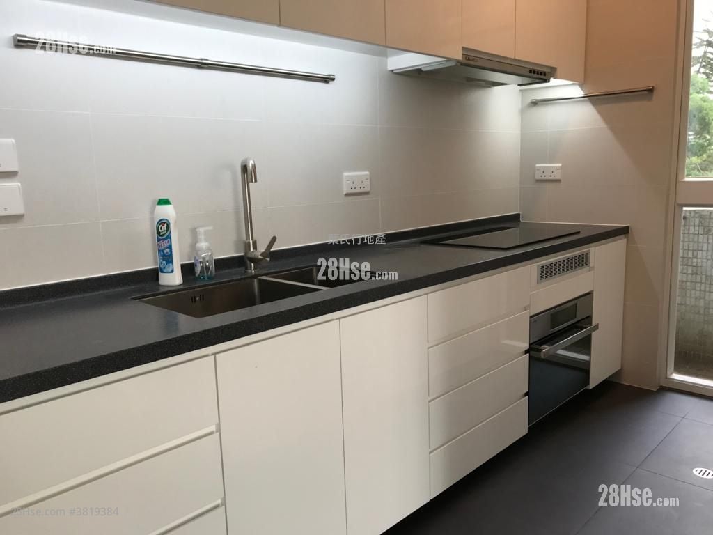 華景山莊 售盤 1 房 , 1 浴室 364 平方呎