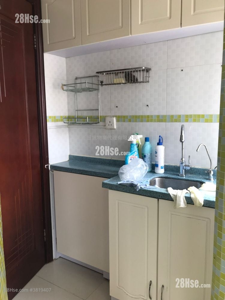 Chau Hop Shing Building Sell 1 Bedroom , 1 Bathroom 306 ft²