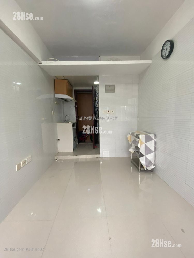 Chau Hop Shing Building Sell 1 Bedroom , 1 Bathroom 306 ft²