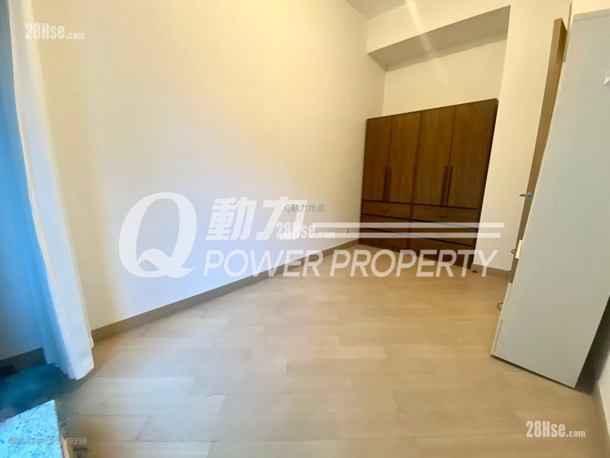 The Mediterranean Sell 2 Bedrooms , 1 Bathroom 699 ft²