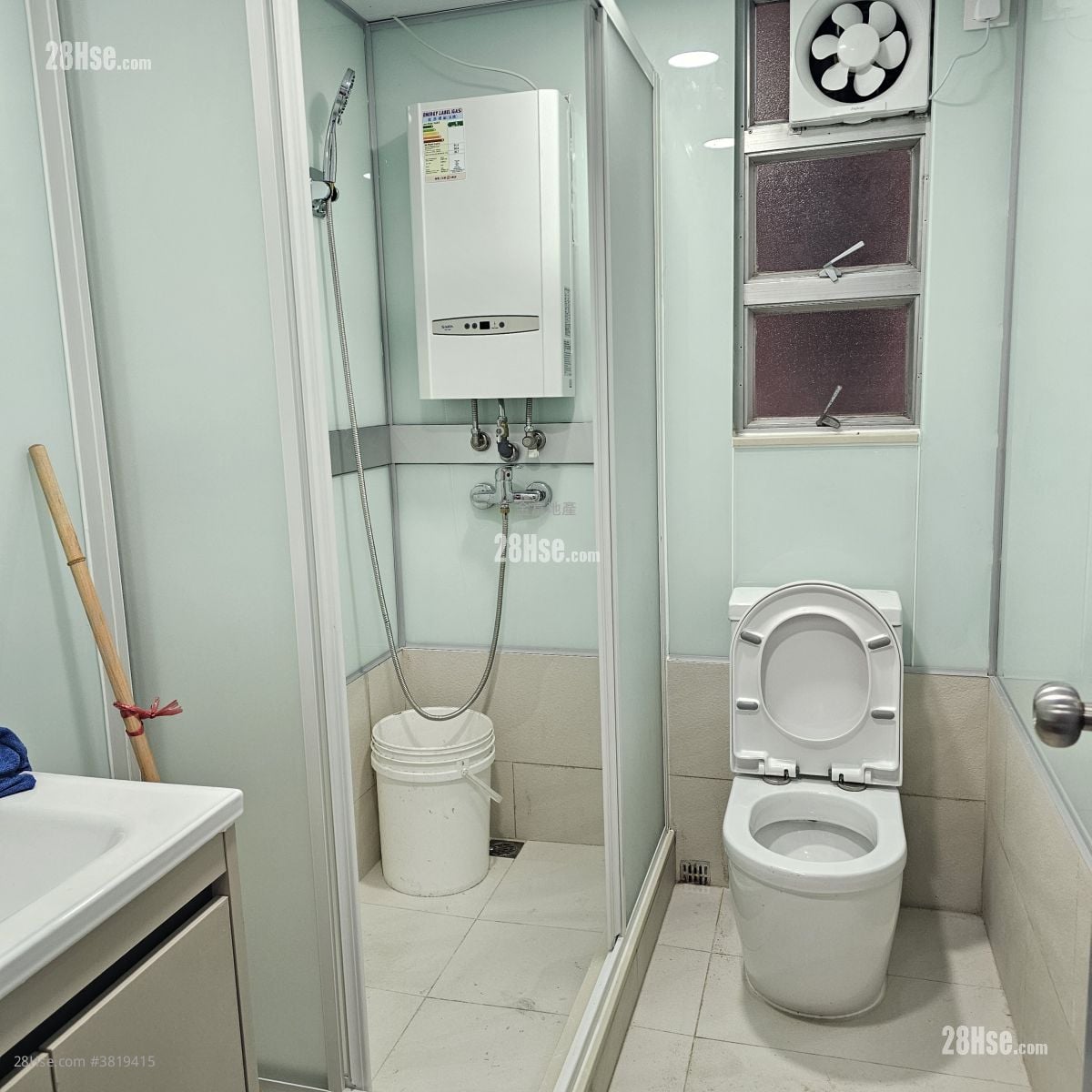 Cronin Garden Sell 3 Bedrooms , 2 Bathrooms 692 ft²