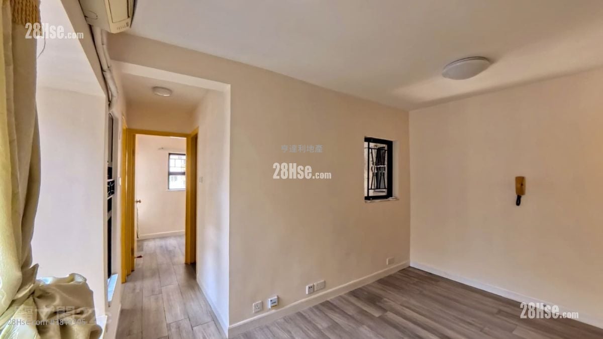 Shaukeiwan Plaza Rental 2 Bedrooms , 1 Bathroom 344 ft²