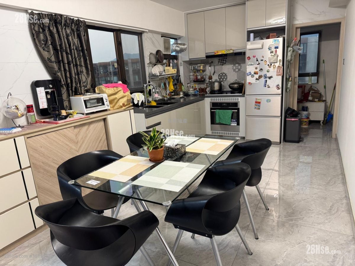 嘉樂園 售盤 3 房 , 2 浴室 714 平方呎