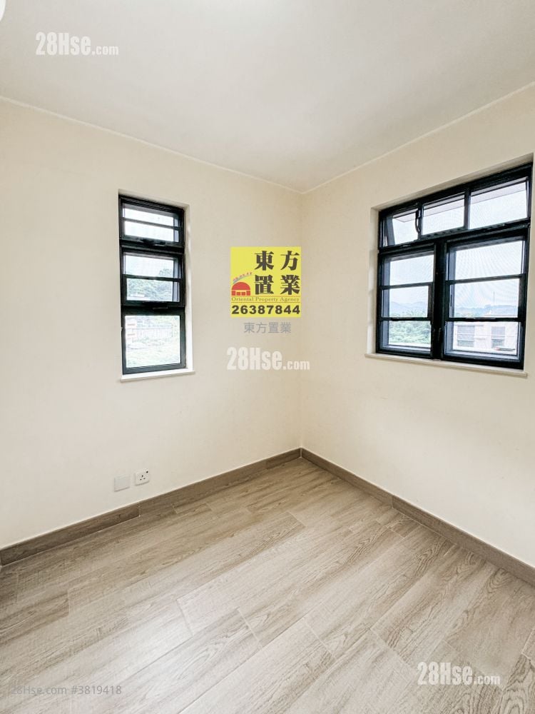 村屋 售盤 3 房 , 2 浴室 700 平方呎