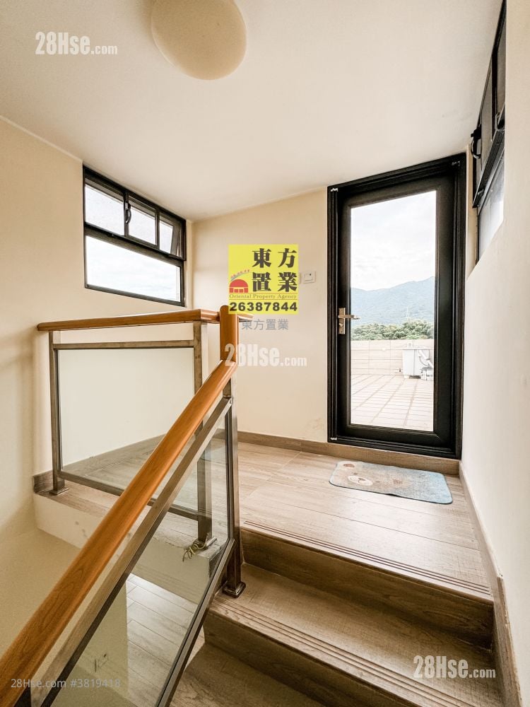 村屋 售盤 3 房 , 2 浴室 700 平方呎