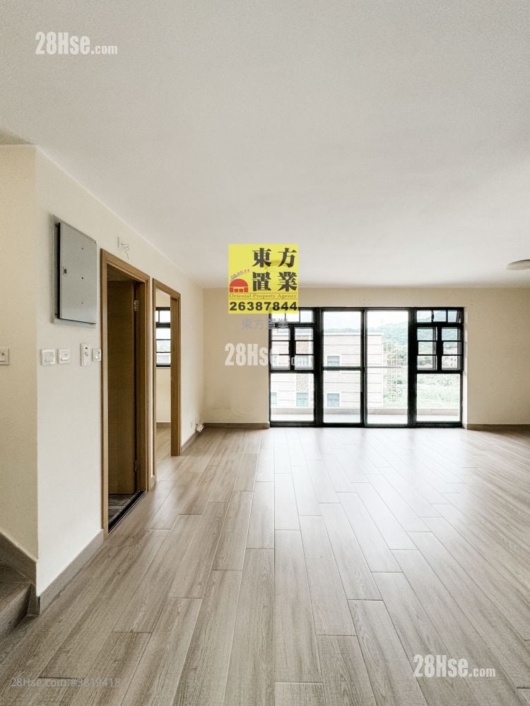 村屋 售盤 3 房 , 2 浴室 700 平方呎