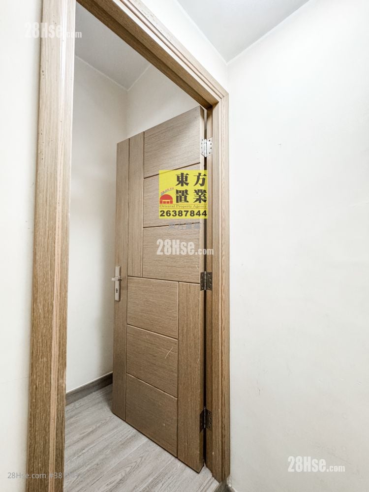 村屋 售盤 3 房 , 2 浴室 700 平方呎