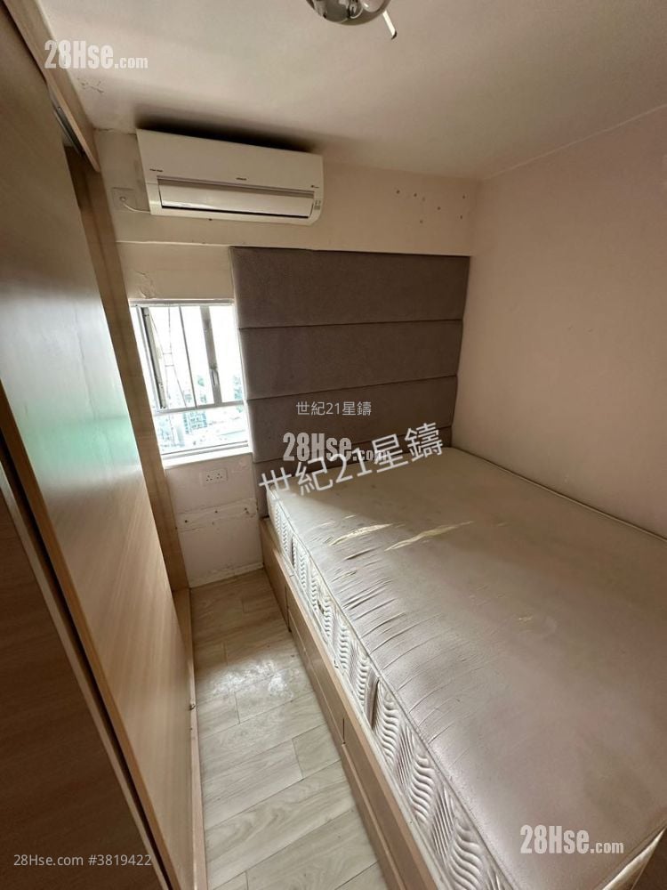 Yue On Court Rental 2 Bedrooms , 1 Bathroom 469 ft²