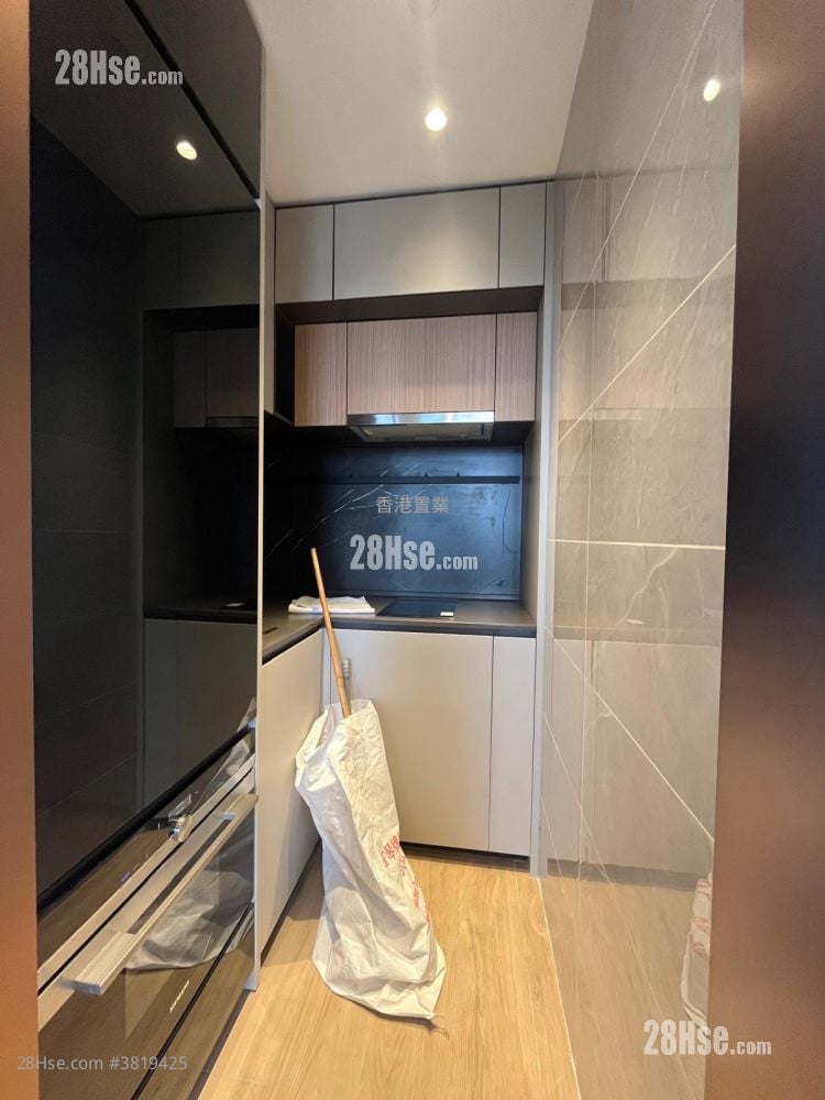 Elize Park Rental 341 ft²