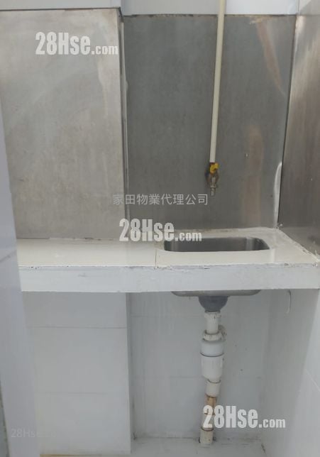 唐楼 租盘 1 浴室 200 平方尺