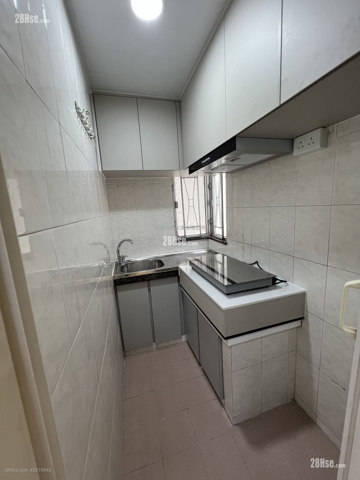 康威大廈 租盤 2 房 , 1 浴室 315 平方呎