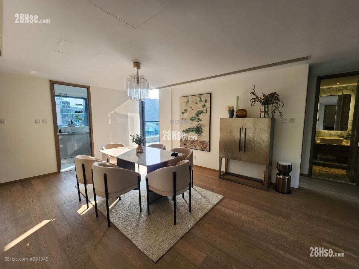 厅: 澐沣 售盘 4 房 , 4 浴室 1,790 平方尺