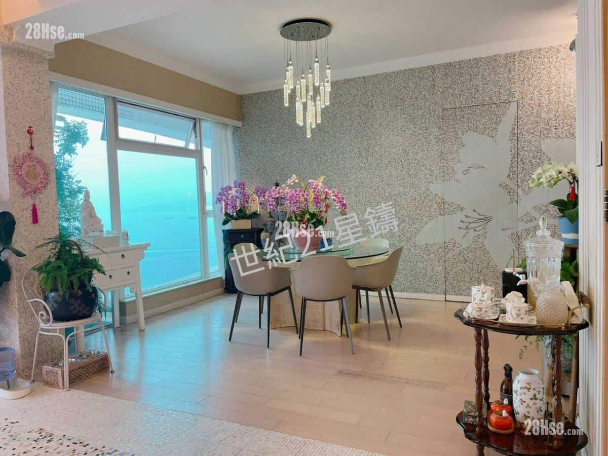 Villas Sorrento Sell 4 Bedrooms , 3 Bathrooms