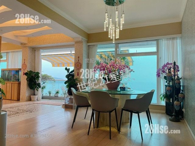 Villas Sorrento Sell 4 Bedrooms , 3 Bathrooms