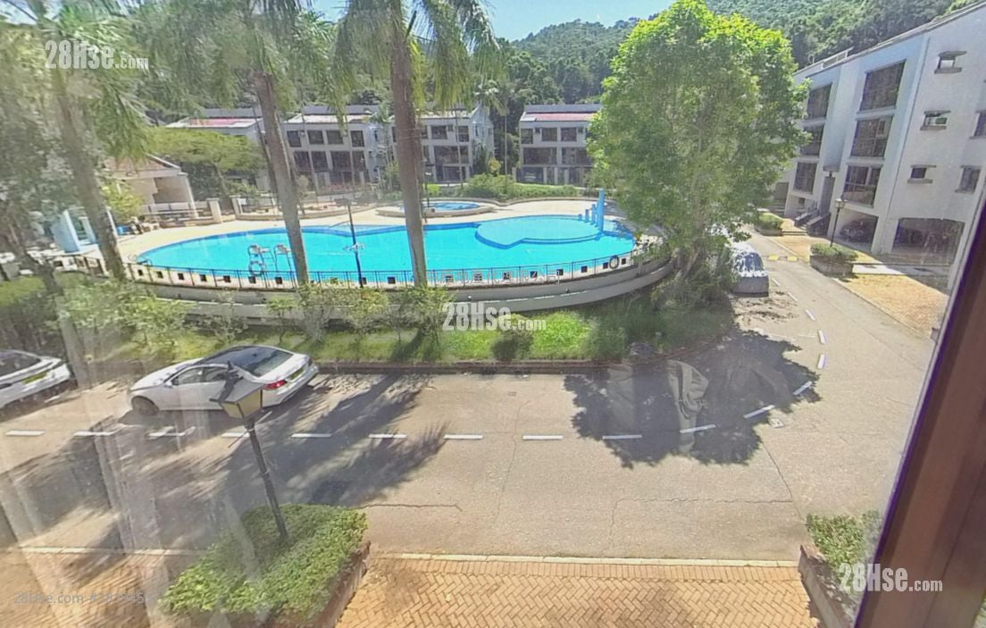 新翠山莊 售盤 3 房 915 平方呎