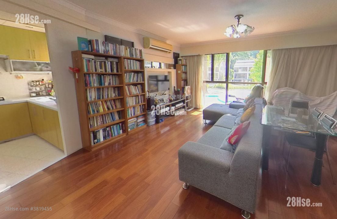 新翠山莊 售盤 3 房 915 平方呎