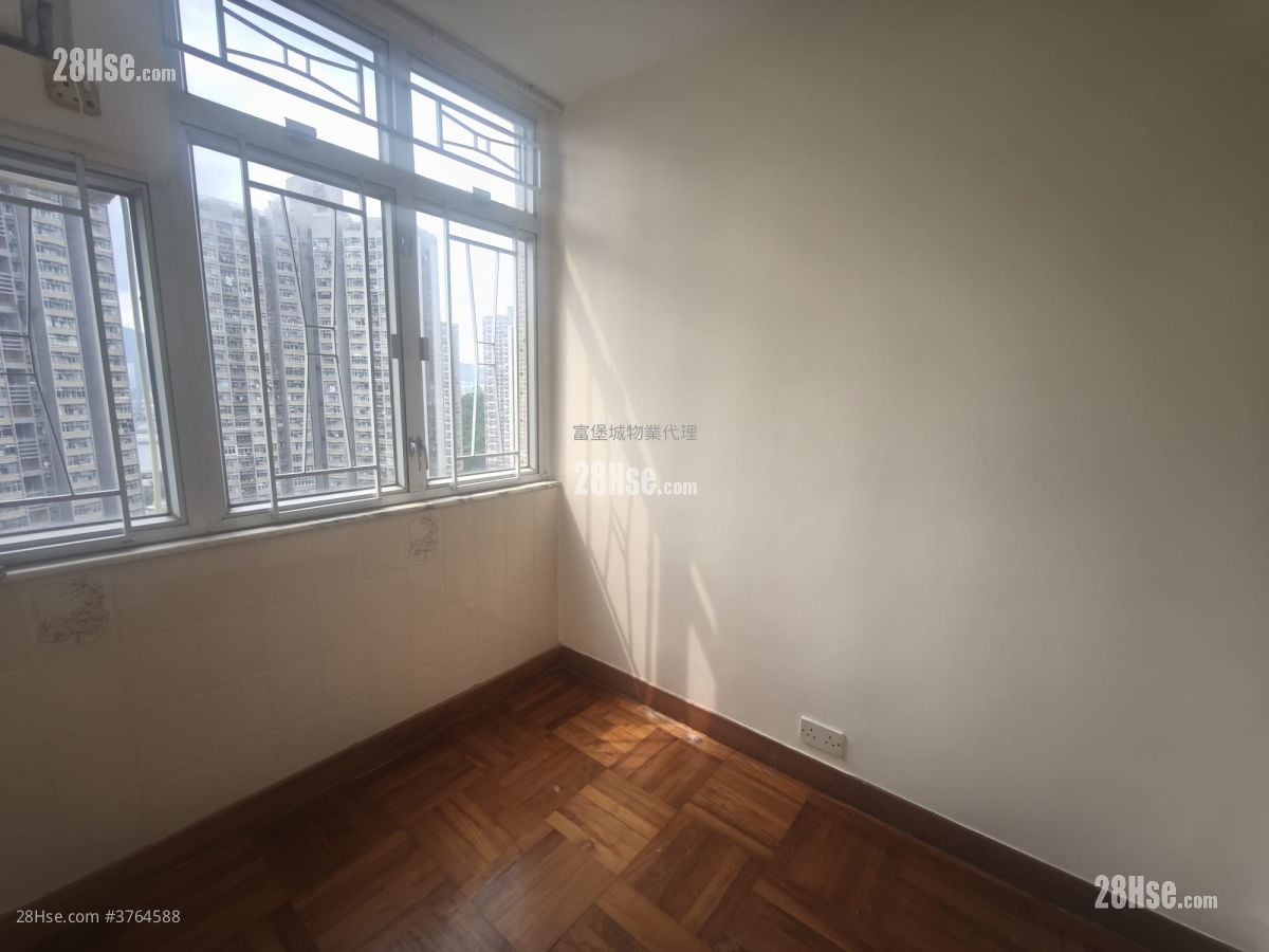 廣源邨 租盤 2 房 , 1 浴室 376 平方呎