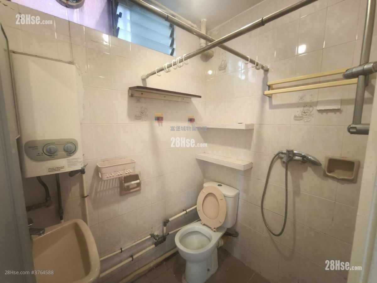 廣源邨 租盤 2 房 , 1 浴室 376 平方呎