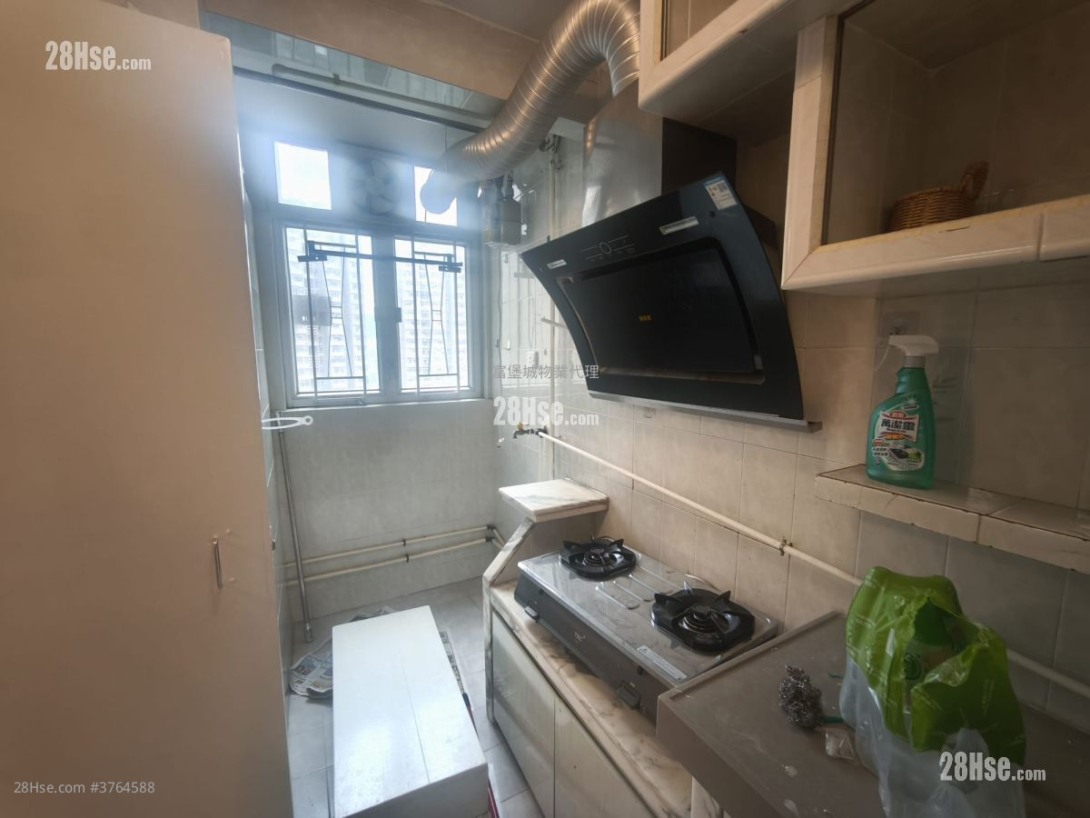 廣源邨 租盤 2 房 , 1 浴室 376 平方呎