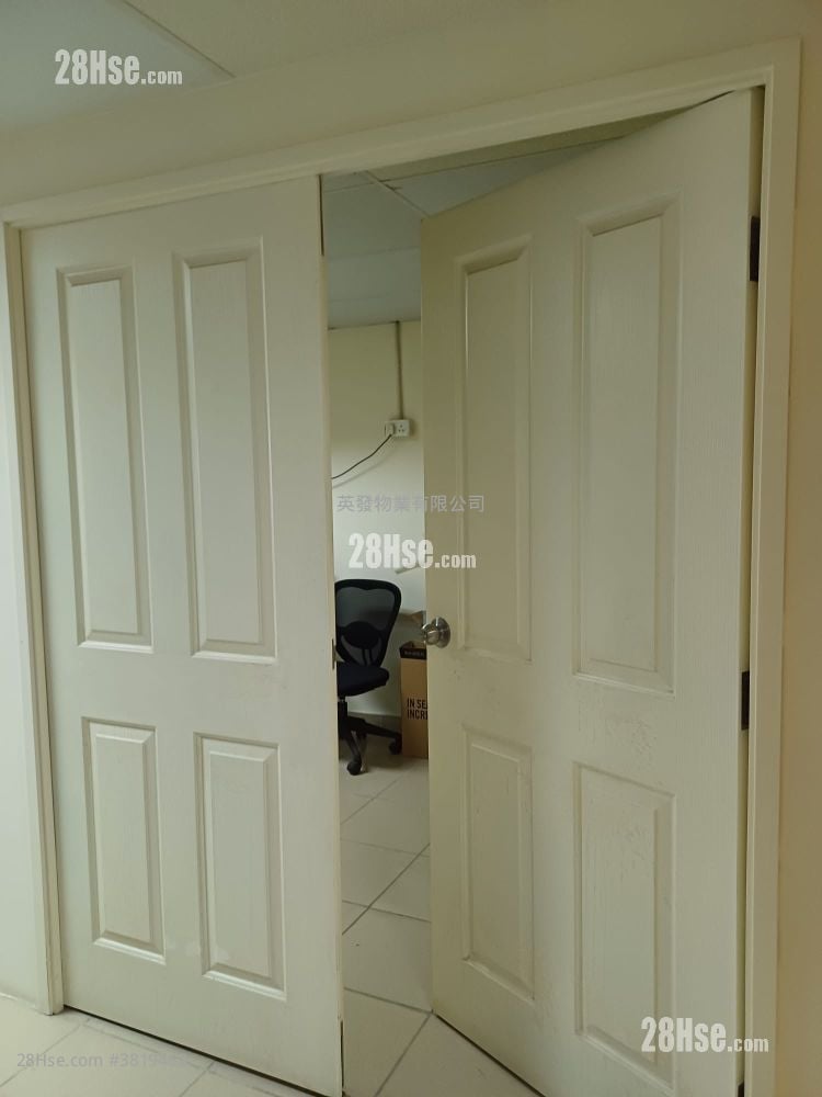 Goodview Industrial Building Rental 1 Toilet