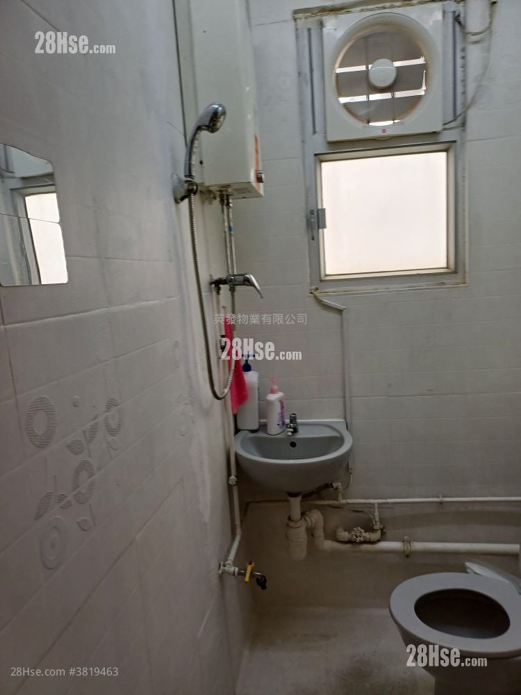 Goodview Industrial Building Rental 1 Toilet