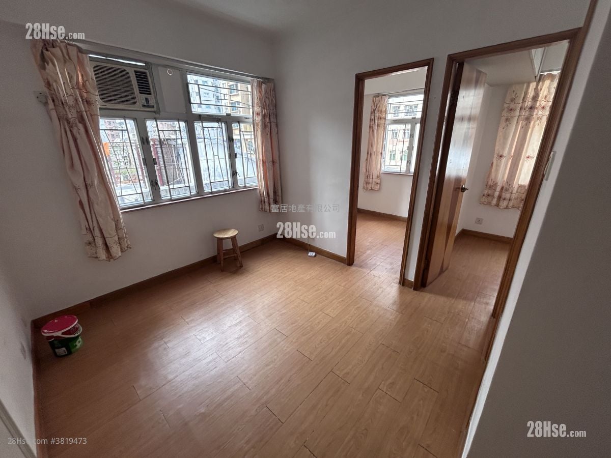 顯暉大廈 租盤 2 房 , 1 浴室 280 平方呎