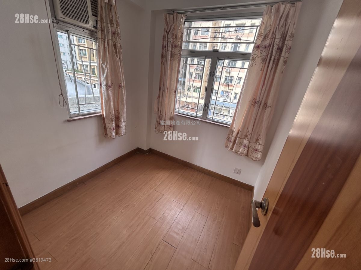 顯暉大廈 租盤 2 房 , 1 浴室 280 平方呎