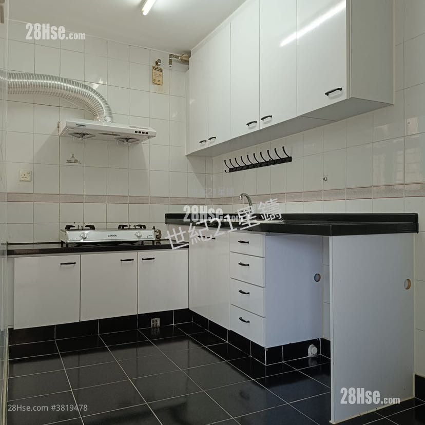 South Horizons Rental 3 Bedrooms , 2 Bathrooms 742 ft²