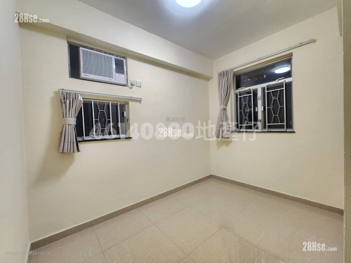 八号花园 租盘 438 平方尺