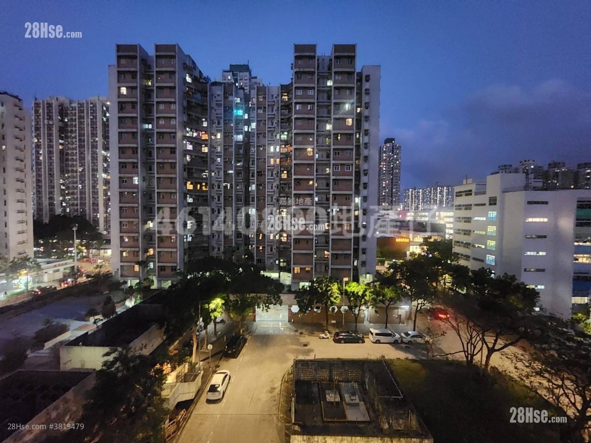 八号花园 租盘 438 平方尺