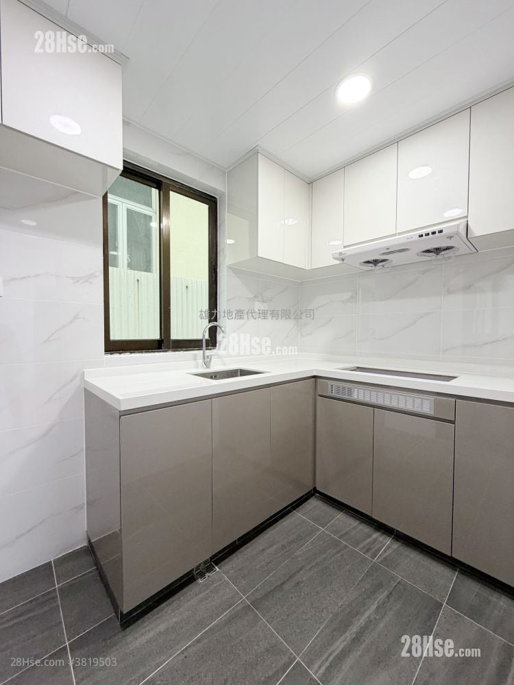 村屋 租盤 3 房 , 1 浴室 630 平方呎