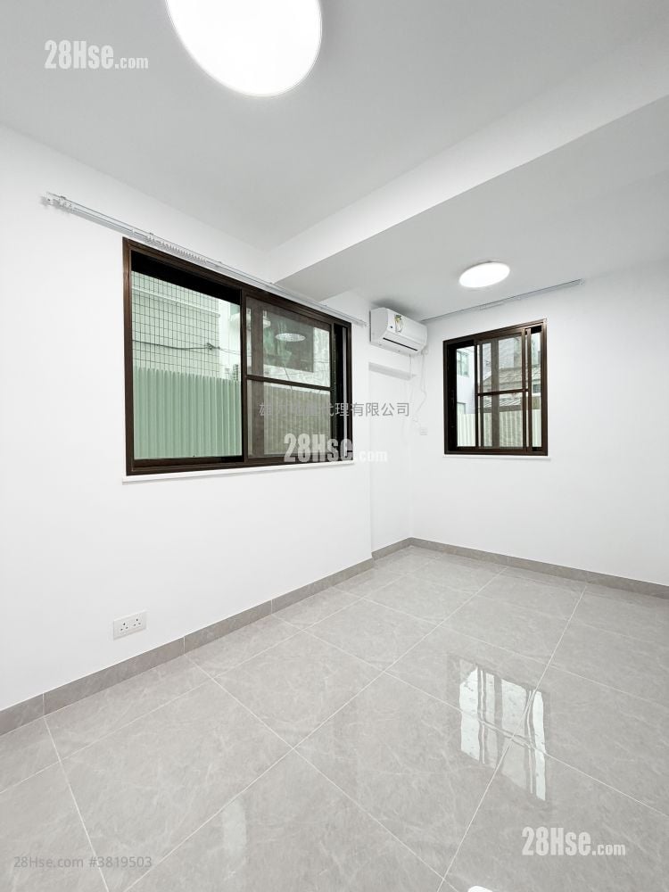 村屋 租盤 3 房 , 1 浴室 630 平方呎