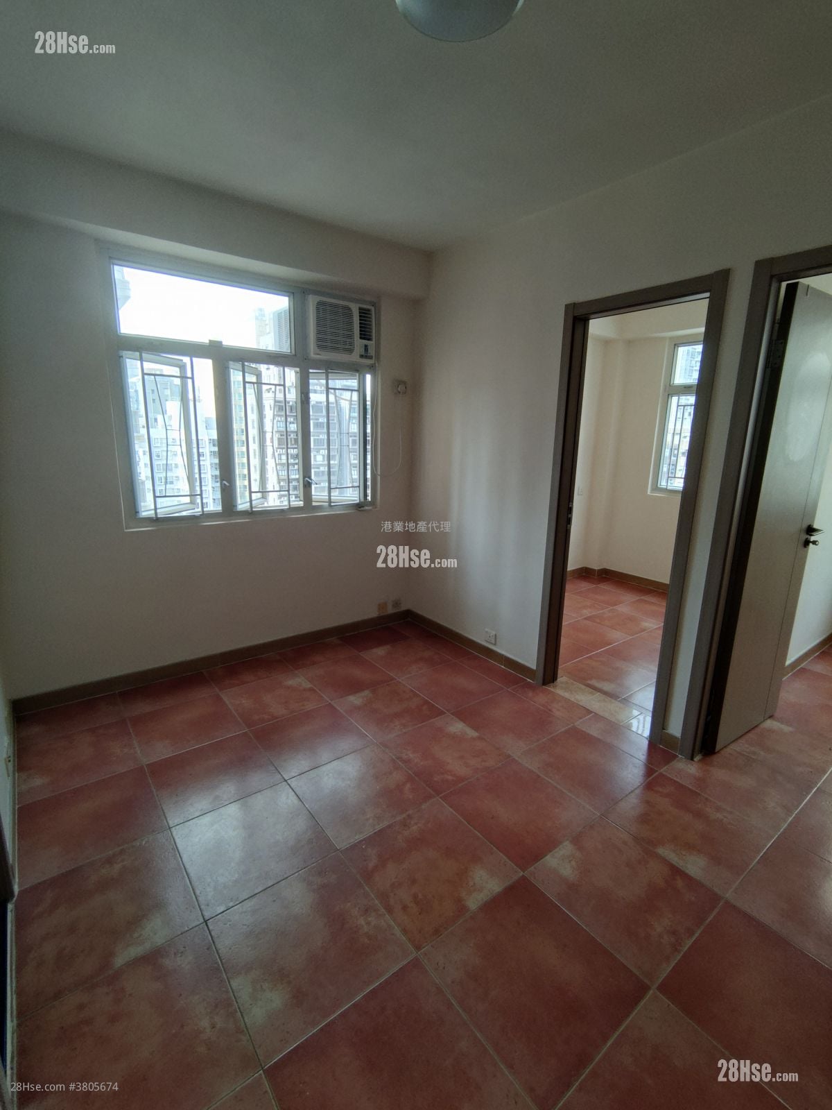 永祥大厦 租盘 2 房 , 1 浴室 295 平方尺