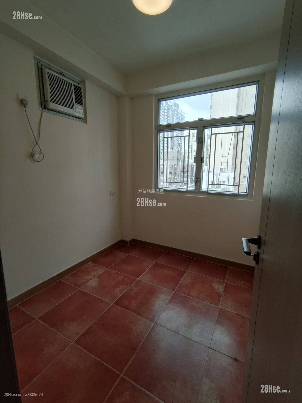 永祥大厦 租盘 2 房 , 1 浴室 295 平方尺