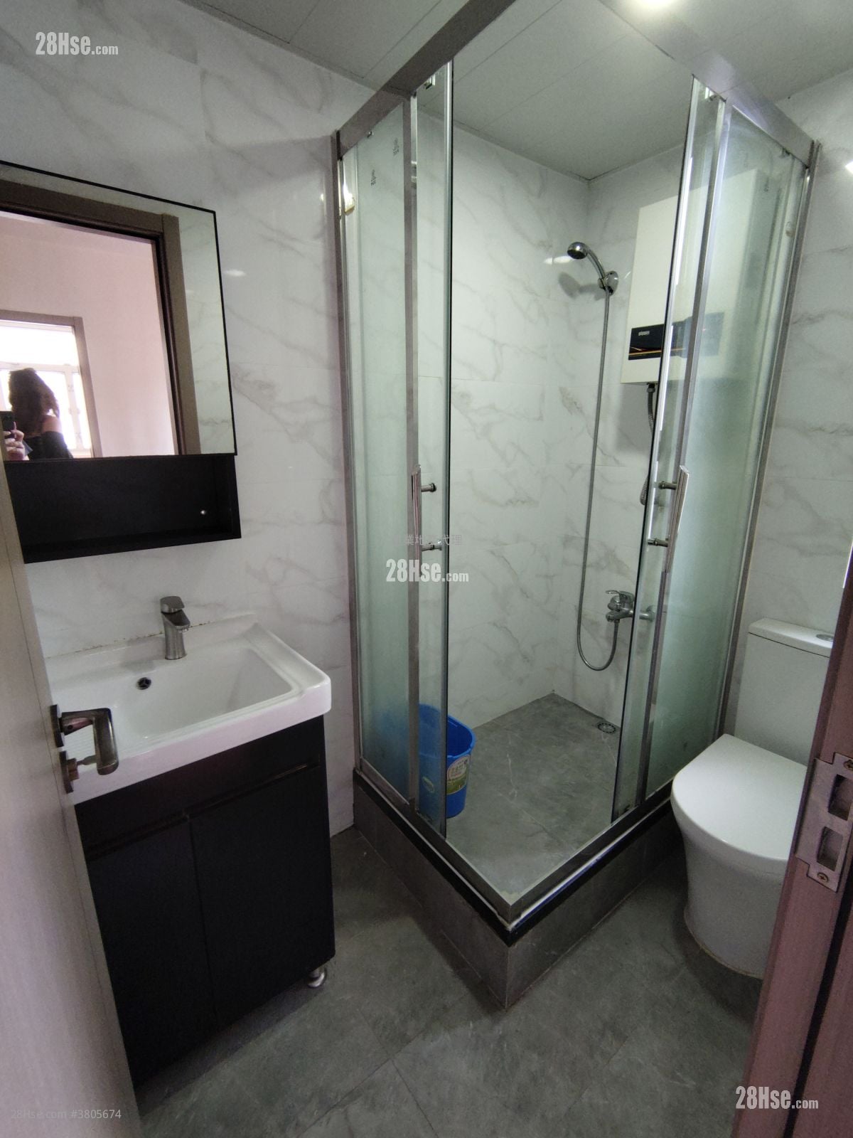 永祥大厦 租盘 2 房 , 1 浴室 295 平方尺