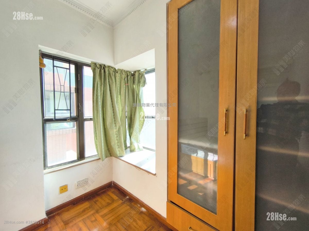 Highland Park Sell 3 Bedrooms , 2 Bathrooms 581 ft²