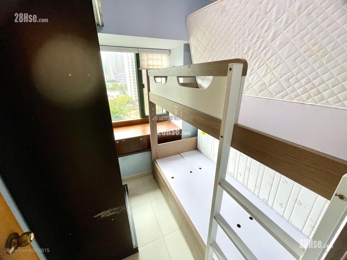 Dawning Views Sell 3 Bedrooms , 2 Bathrooms 570 ft²