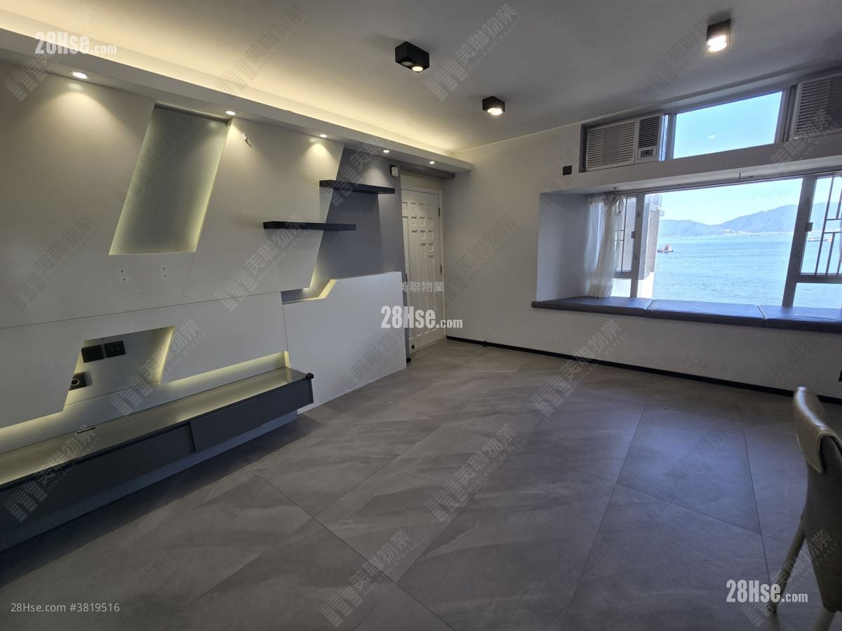 Pierhead Garden Sell 2 Bedrooms 609 ft²