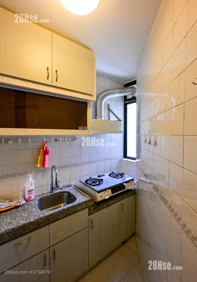 筲箕灣廣場 租盤 2 房 , 1 浴室 344 平方呎