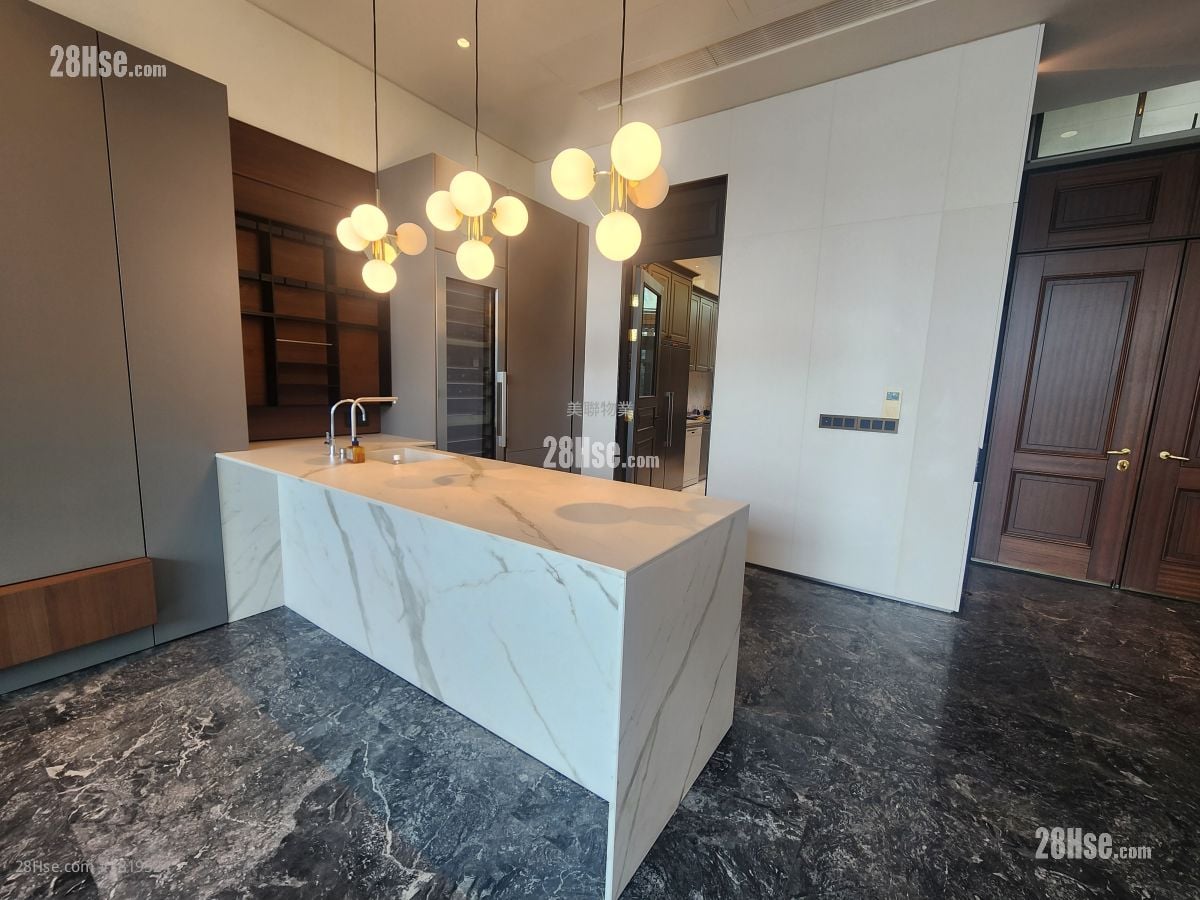 厅: 逸珑湾 租盘 4 房 , 5+ 浴室 3,639 平方尺