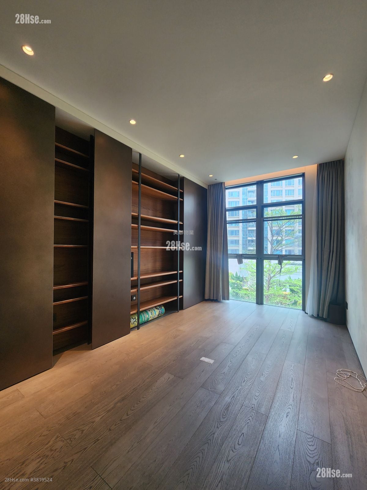 睡房 1: 逸珑湾 租盘 4 房 , 5+ 浴室 3,639 平方尺