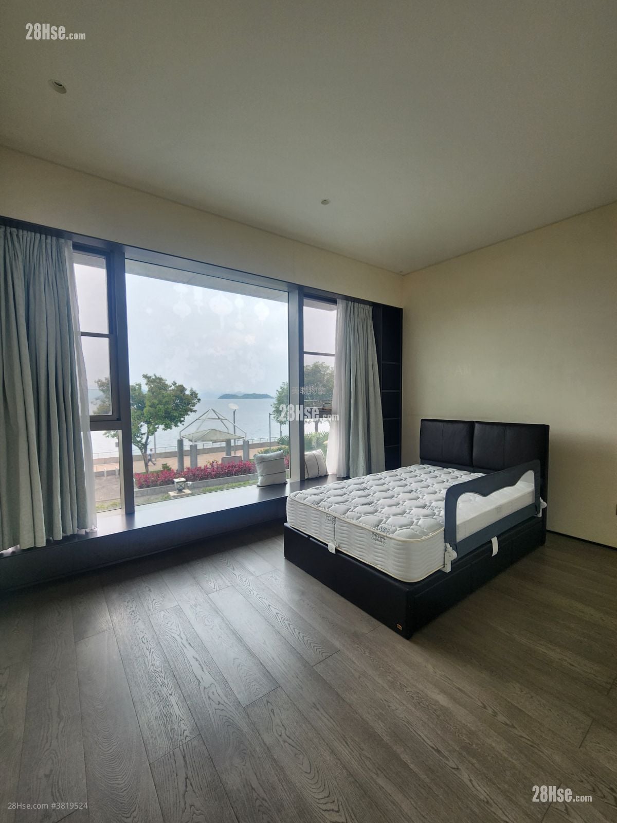 睡房 3: 逸珑湾 租盘 4 房 , 5+ 浴室 3,639 平方尺