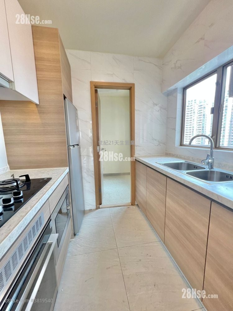 香港黄金海岸 租盘 4 房 , 3 浴室 875 平方尺