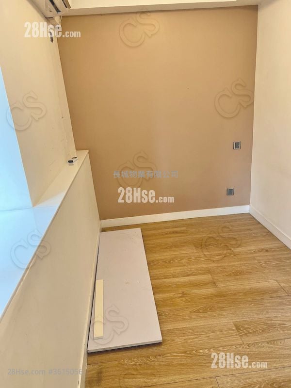 嘉荣大厦 售盘 2 房 , 1 浴室 325 平方尺