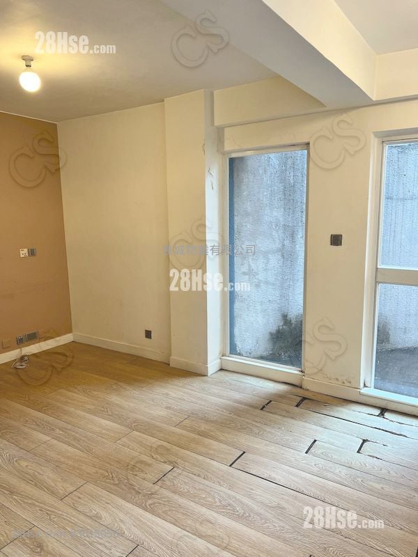 嘉荣大厦 售盘 2 房 , 1 浴室 325 平方尺